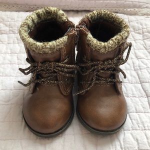 Cutest size 3 infant boots.